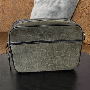 Coach Flight Bag In Signature Suede (Crossbody)